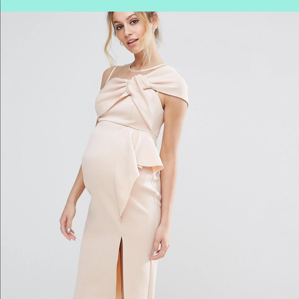 Maternity dress size 6. Used only once for baby shower.
